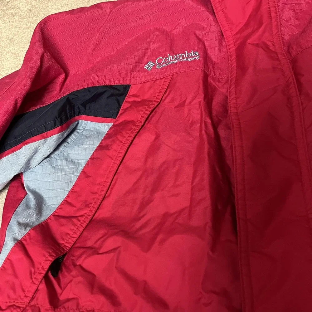 Columbia brand sportswear